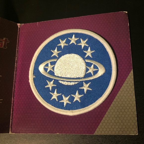 🪐 [4/$25] [BRAND NEW] 2015 LOOT CRATE EXCLUSIVE GALAXY QUEST EMBLEM PATCH PROP 🪐 - Picture 3 of 6